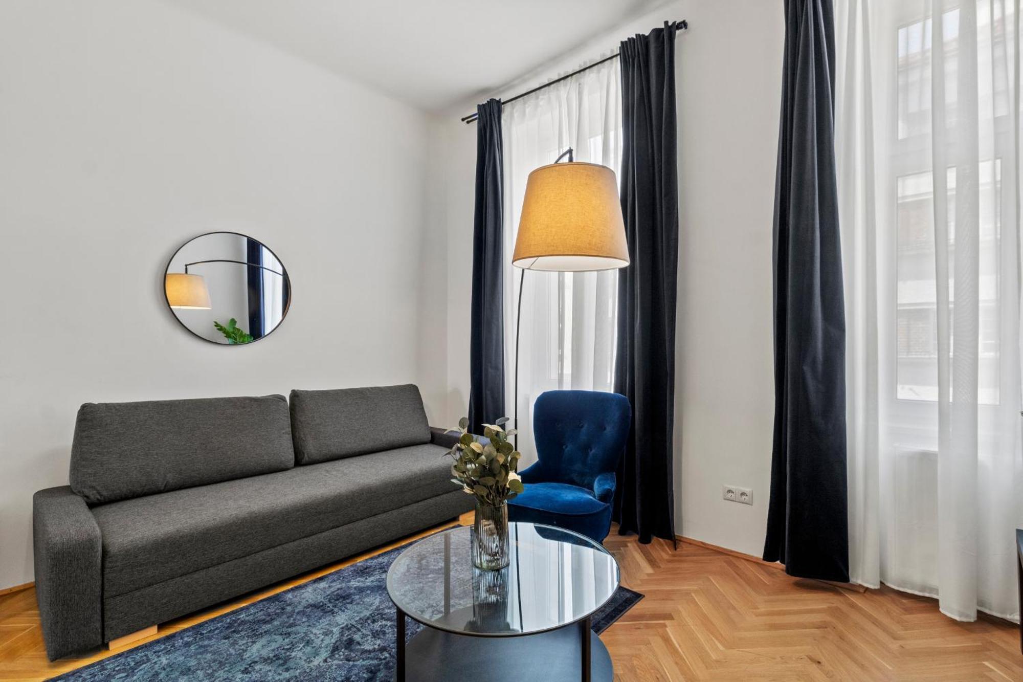 Balcony Apartment, 4 Min To U3 Zipperer Strasse Βιέννη Εξωτερικό φωτογραφία