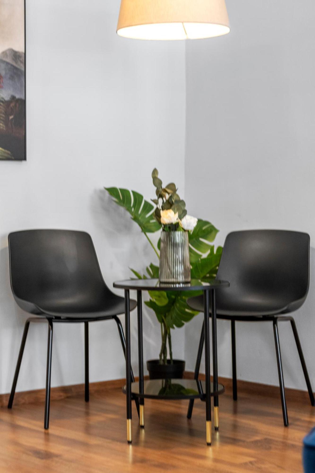 Balcony Apartment, 4 Min To U3 Zipperer Strasse Βιέννη Εξωτερικό φωτογραφία