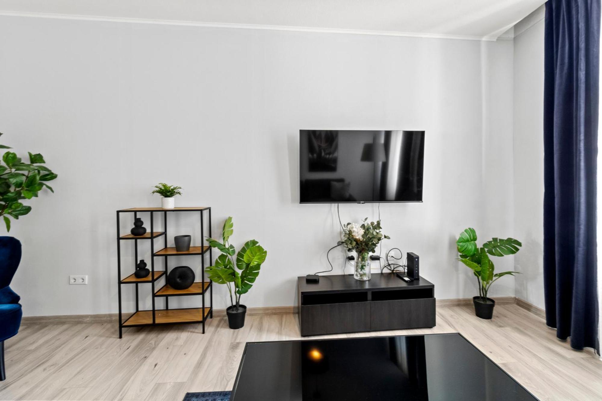 Balcony Apartment, 4 Min To U3 Zipperer Strasse Βιέννη Εξωτερικό φωτογραφία
