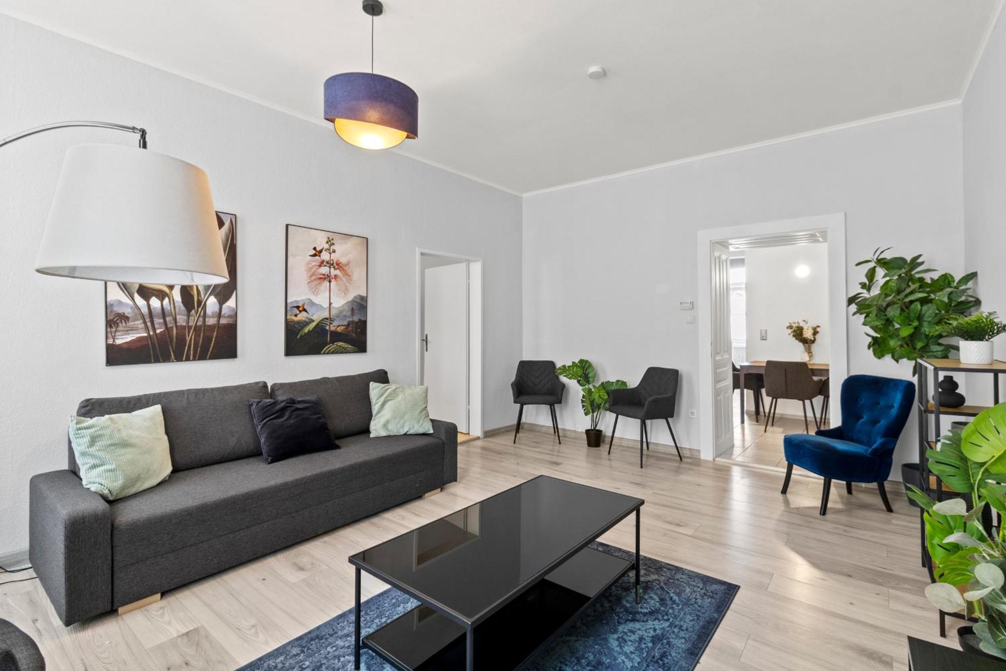 Balcony Apartment, 4 Min To U3 Zipperer Strasse Βιέννη Εξωτερικό φωτογραφία